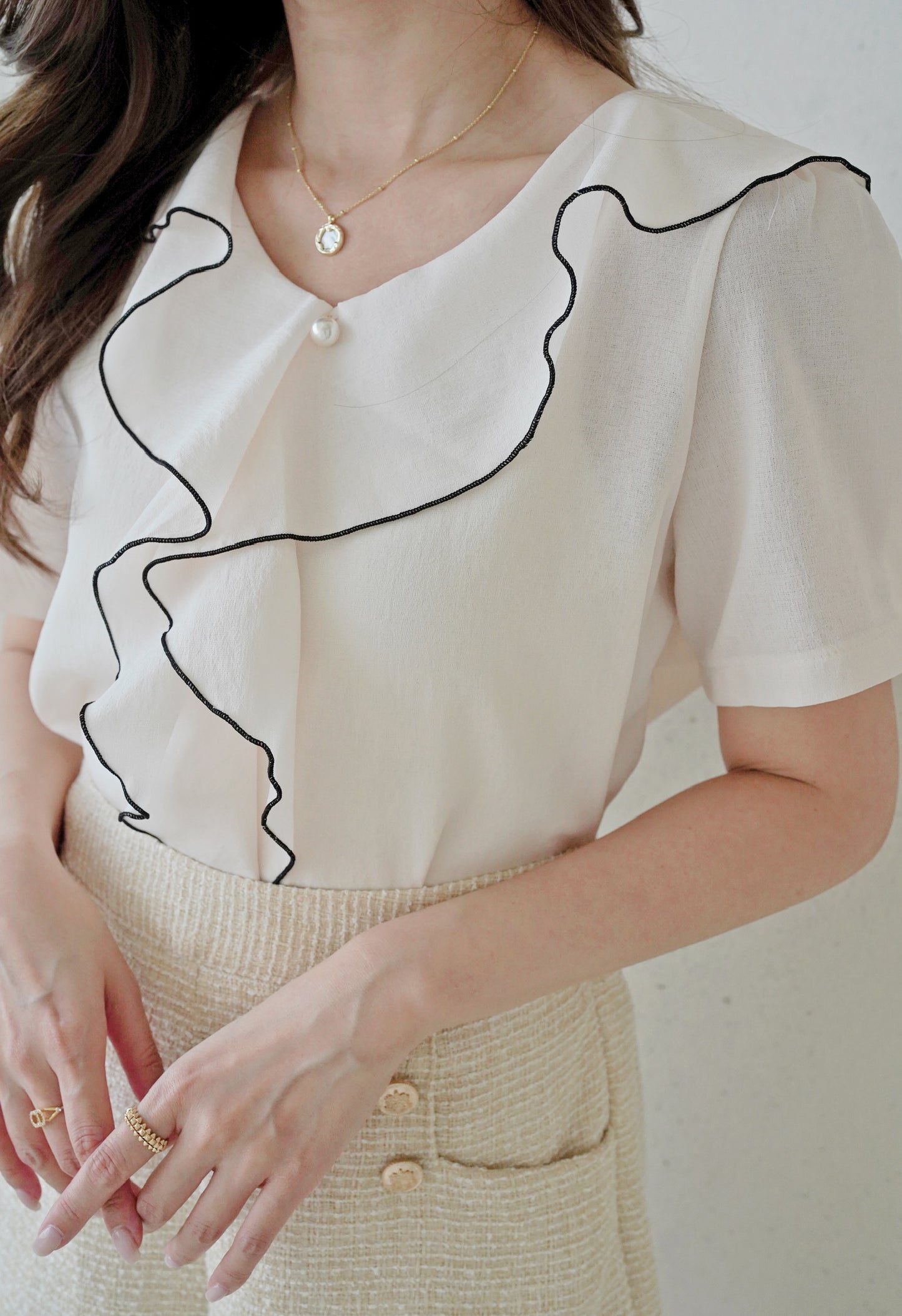 Romance Pearly Blouse