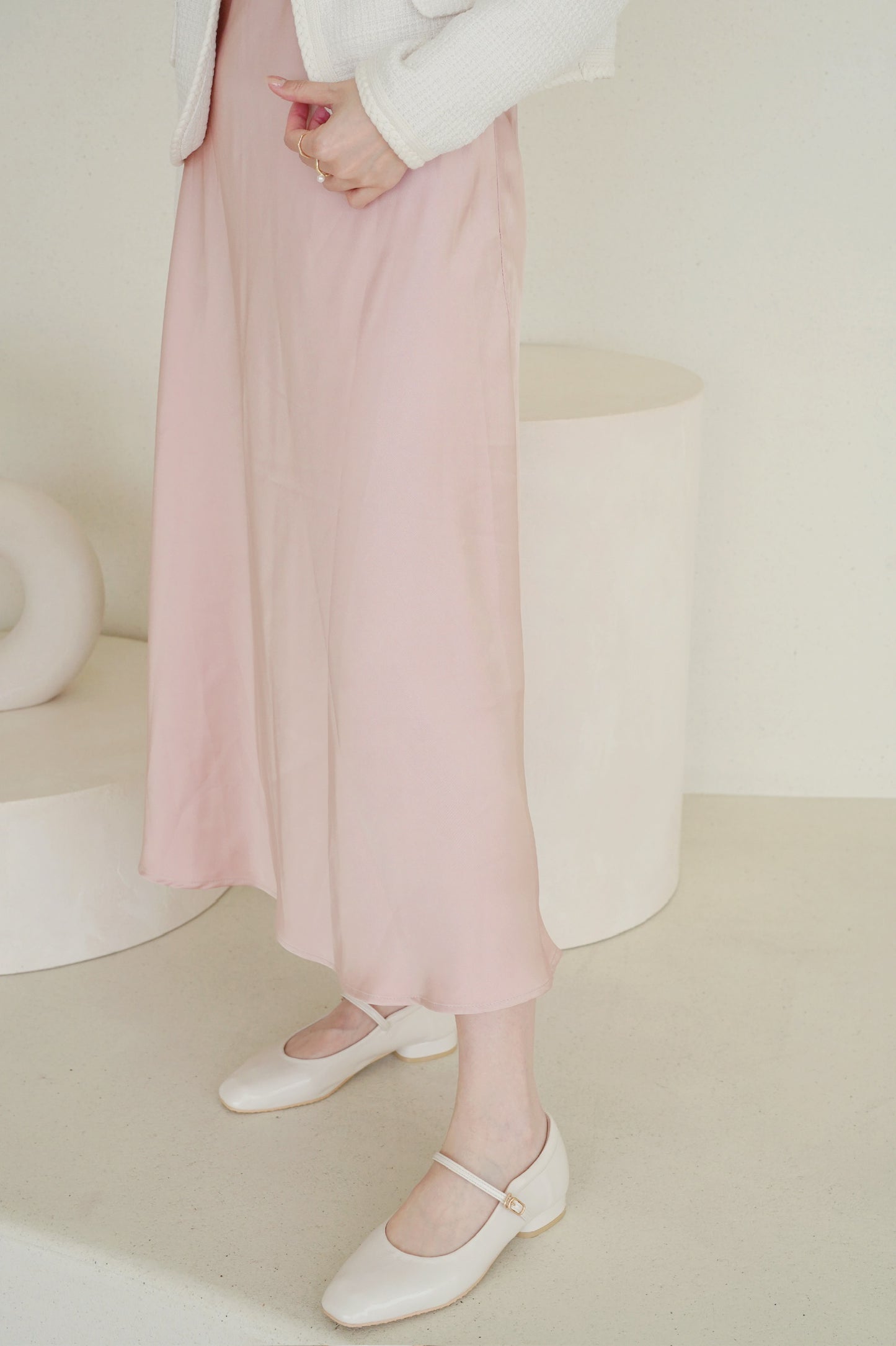The Pure Spring Low-heels