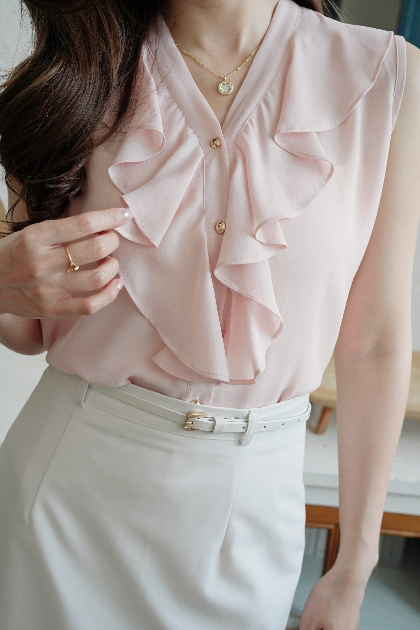 Finely Chiffon Ruffle Vest