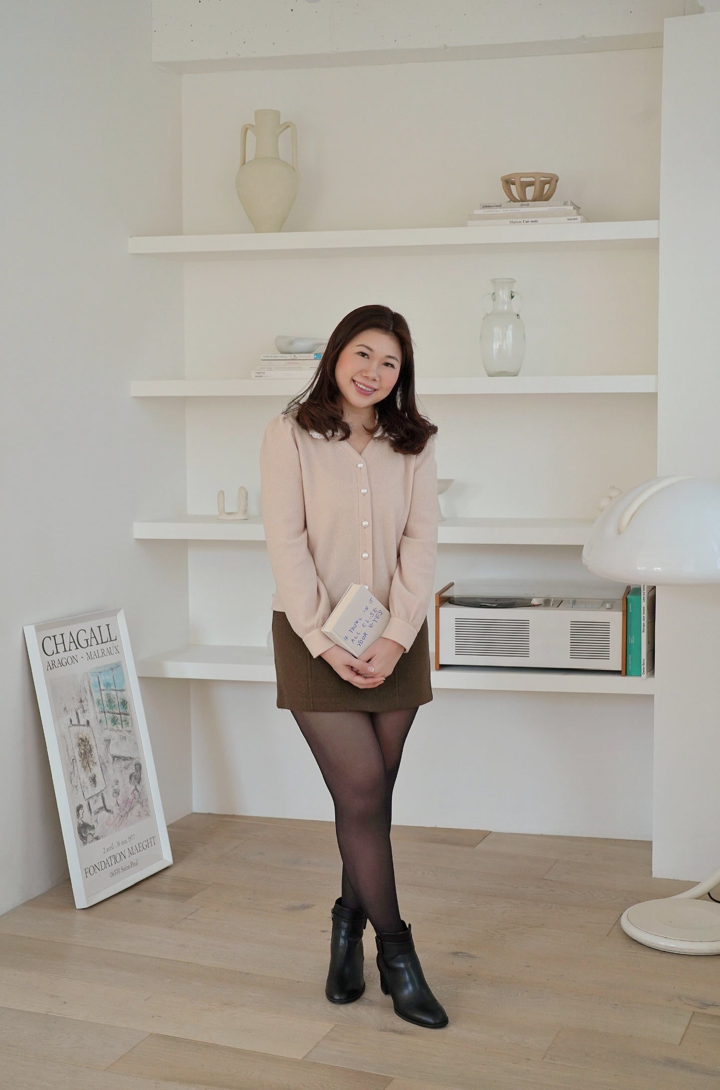 Floral Collar Pearl Top