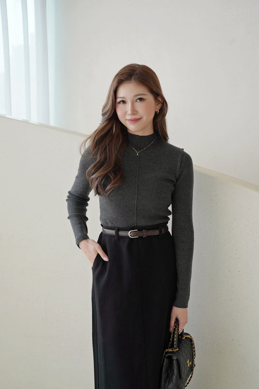 Minimalist Basic Top