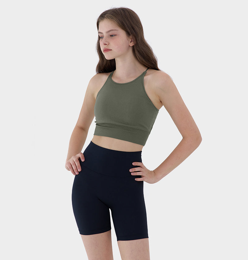 Relaxed black three-quarter leggings