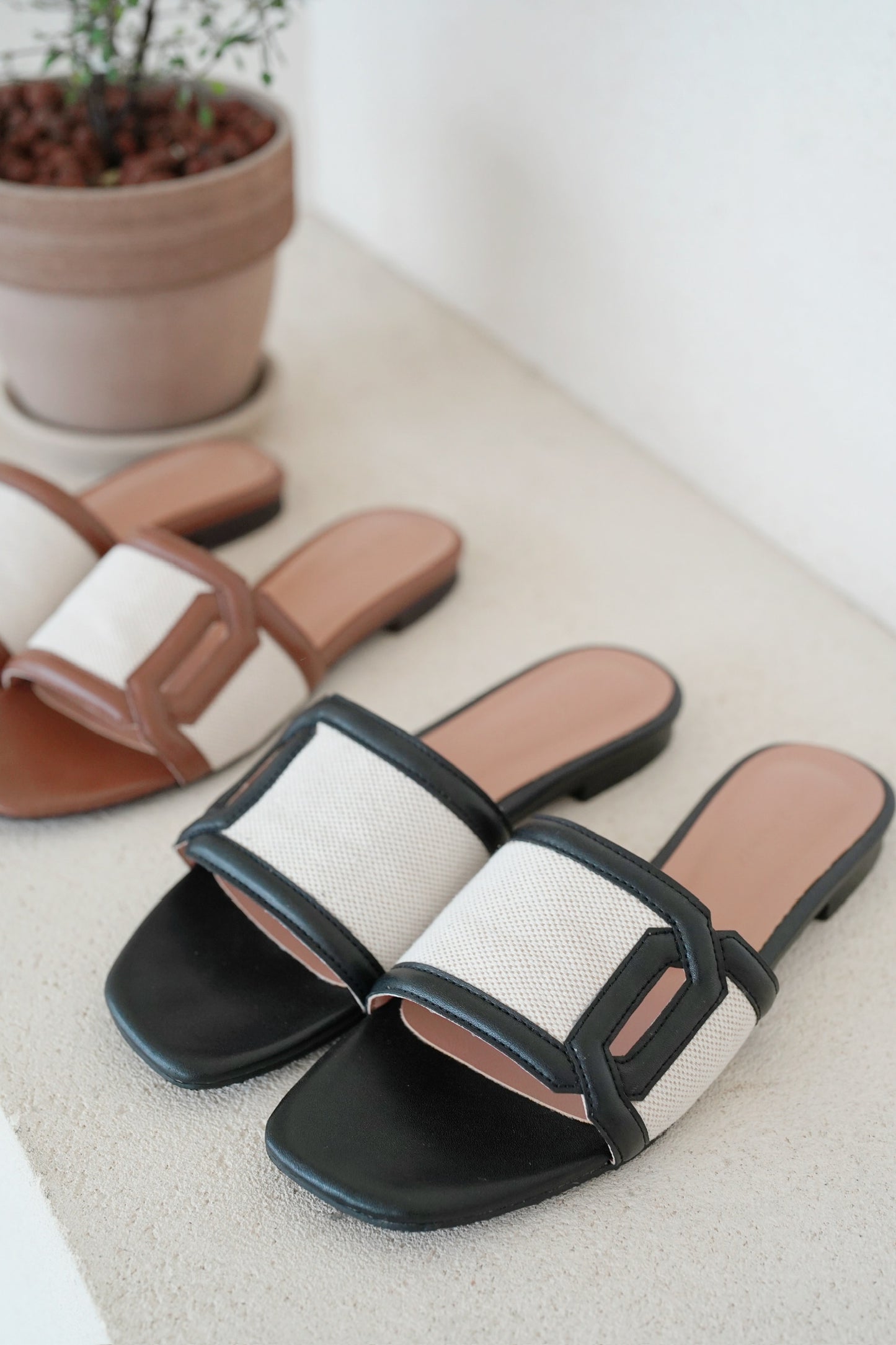 Vacay Linen Sandal