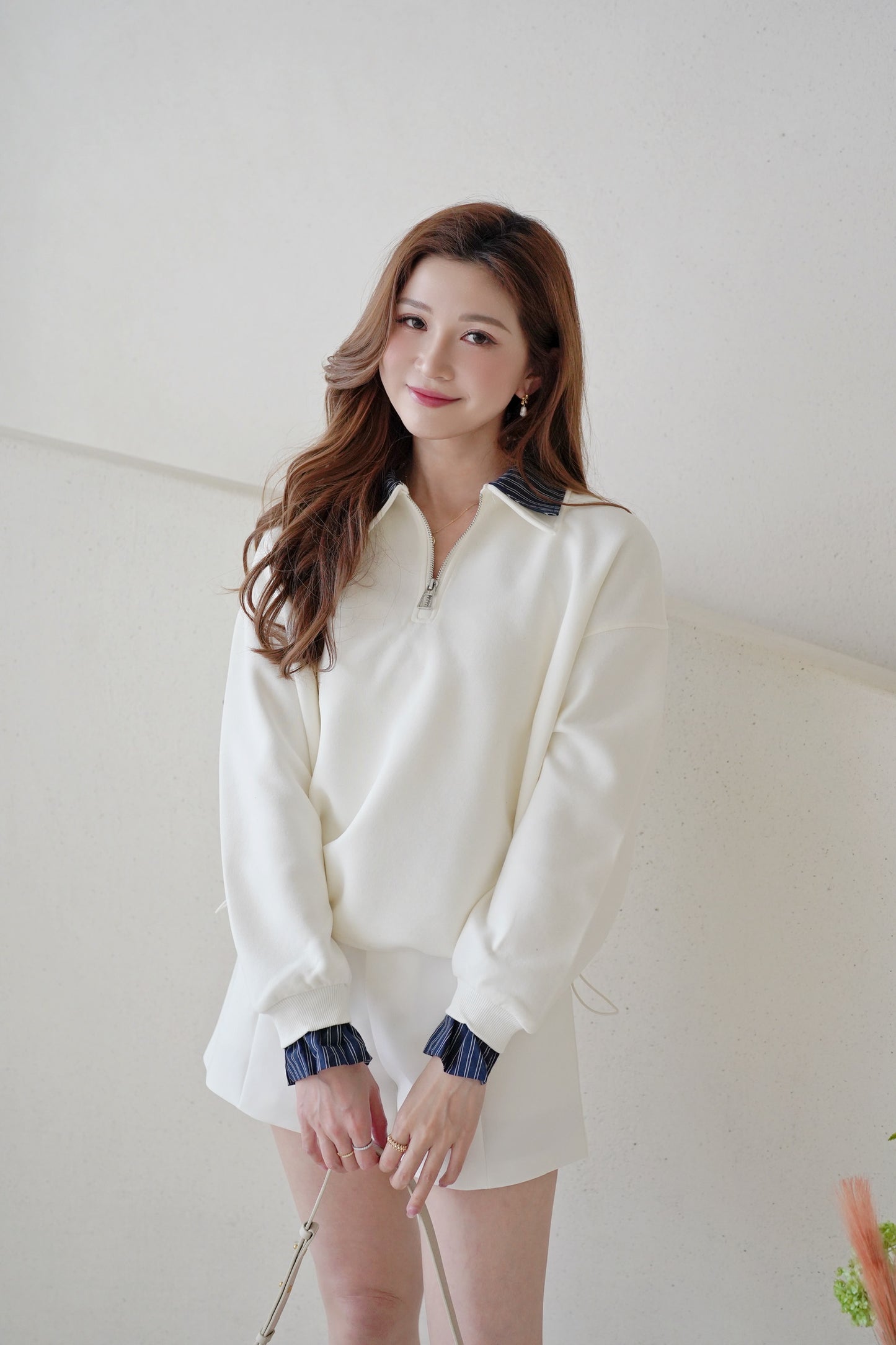 Creamy Zipper Sweater