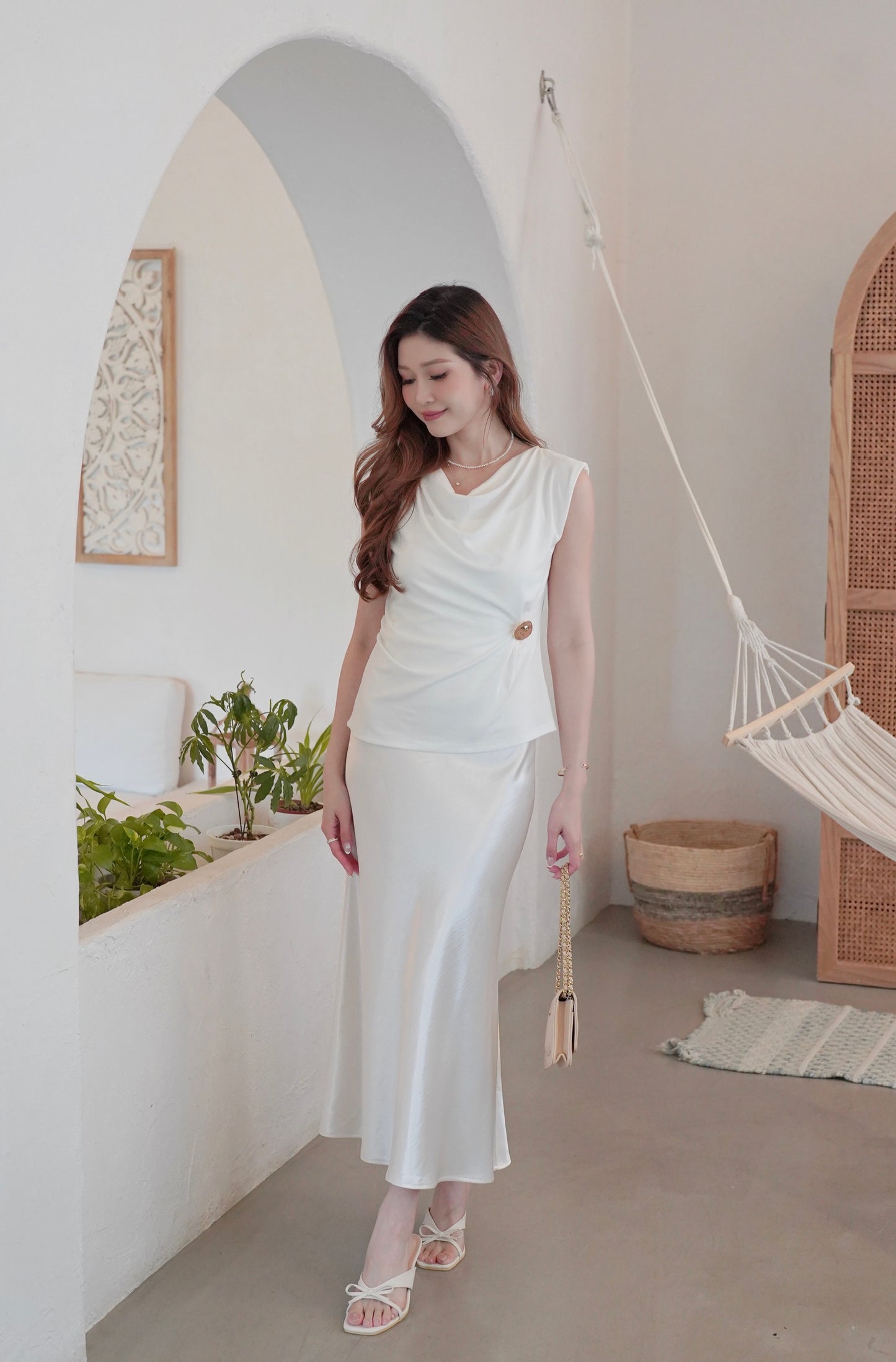 Glodie Drapped Lacie Vest