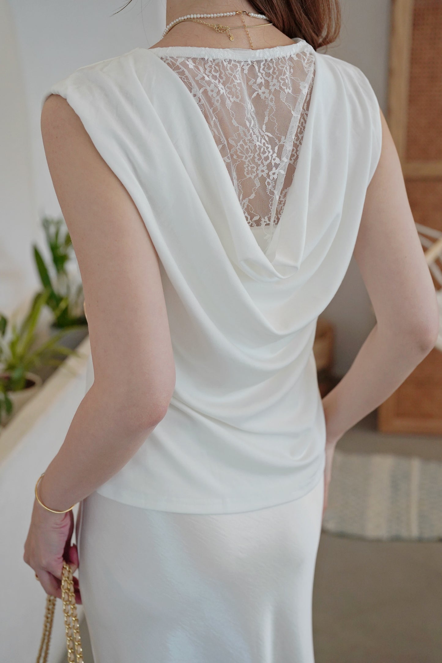 Glodie Drapped Lacie Vest