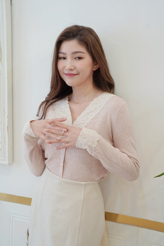 Grab In Love Lace Top