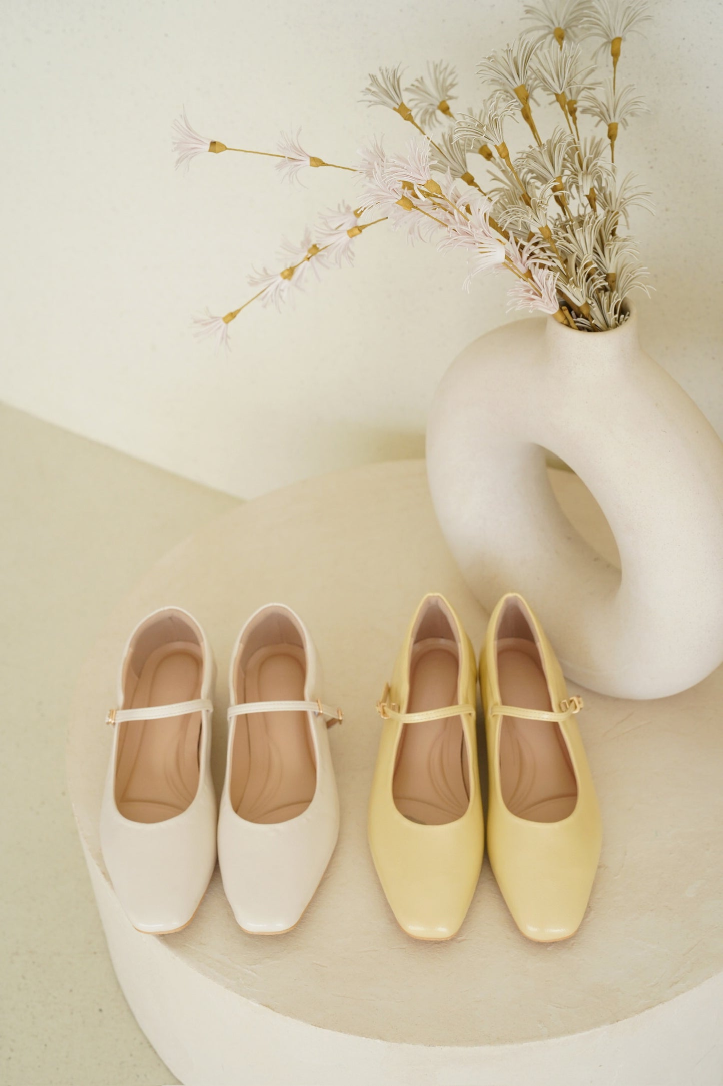 The Pure Spring Low-heels