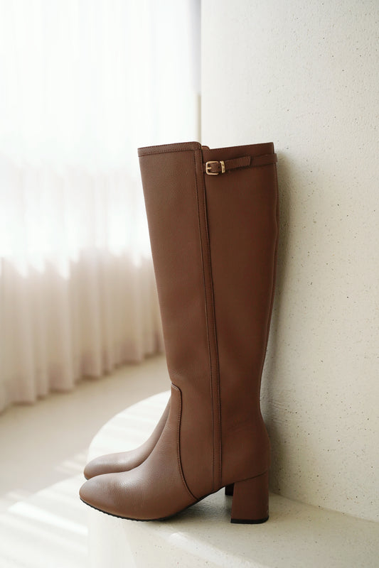 Classy Leather Boots