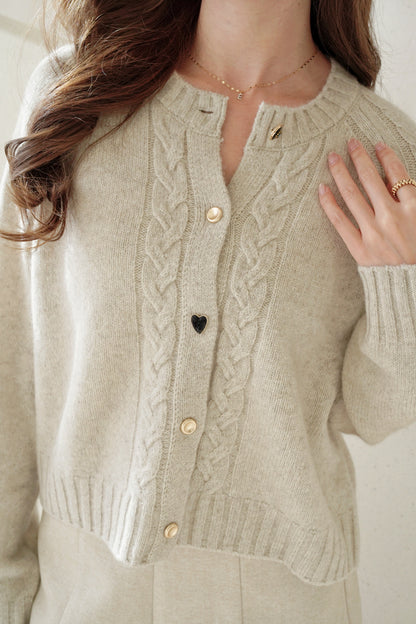 Hearty Fine Wool Cardi