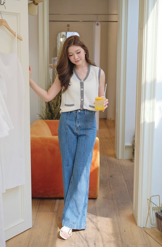 The Fine Flared Jeans