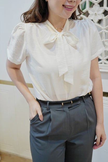 Ribbon Shelly Blouse